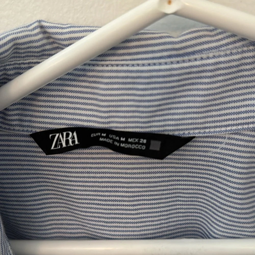 Zara button down - Picture 3 of 3
